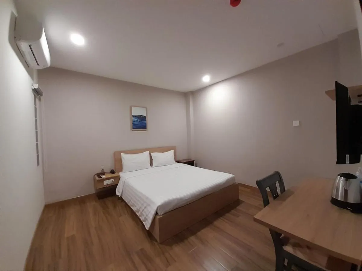 Happy Home Nha Trang 2*,