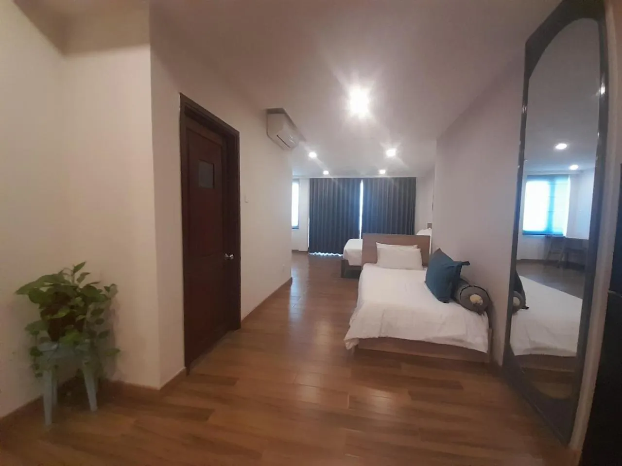Happy Home Nha Trang 2*,  Vietnam